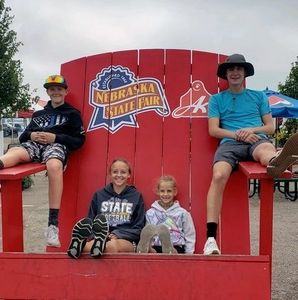 Meet your Posher, Jeni